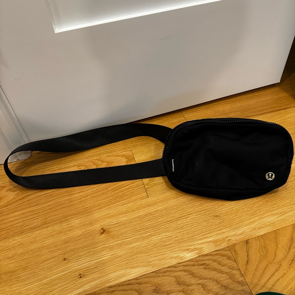 Everywhere belt bag